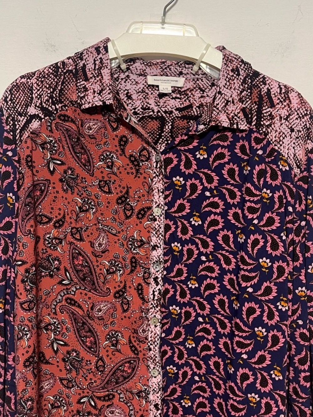 BEACHLUNCHLOUNGE Mixed Print Boho Blouse Snakeskin Paisley Floral Size L - Picture 6 of 10